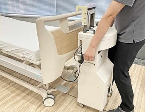 医療ベッド搬送アシスト装置 取付け