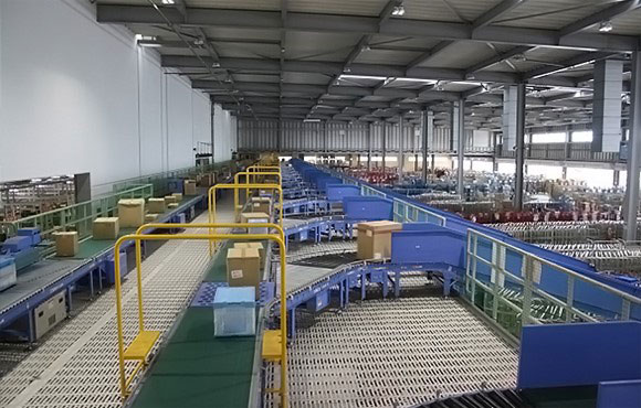 クイックソートの強みを生かし、既存設備の動きを止めず短納期更新を実現